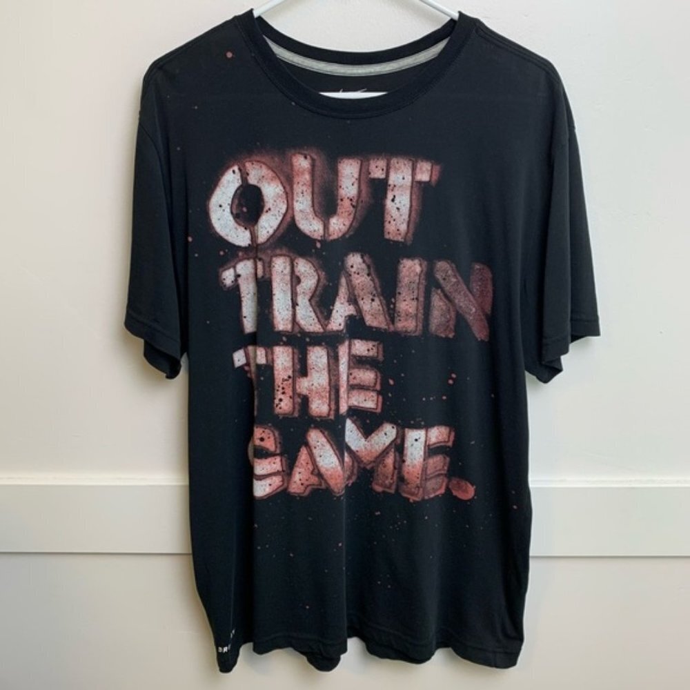 Nike Black Out Train The Game Graphic Short Sleeve Shirt